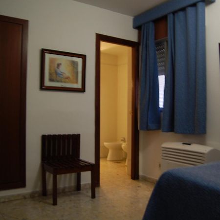 Hotel Marina Victoria Algeciras Exterior foto