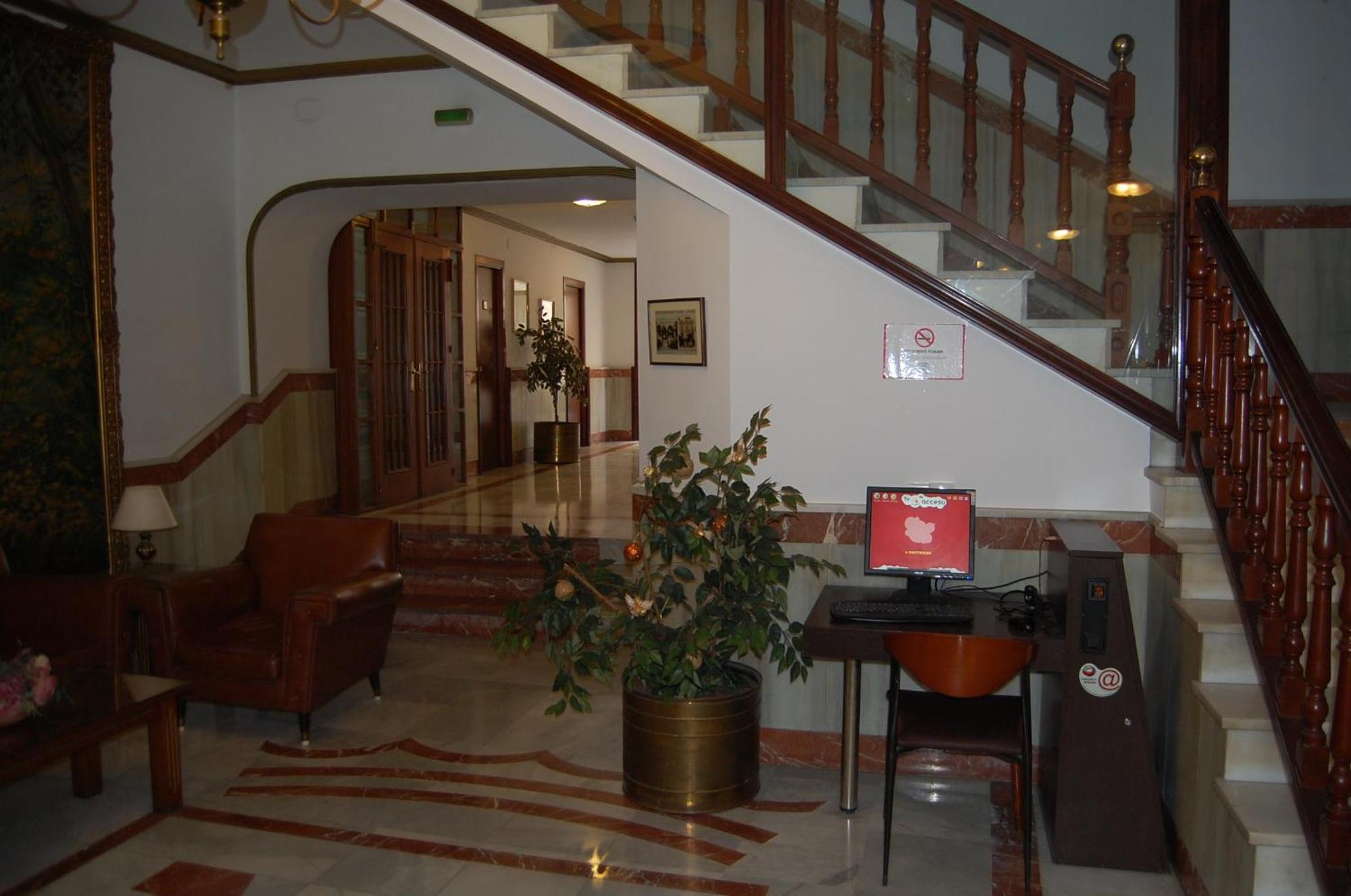 Hotel Marina Victoria Algeciras Exterior foto